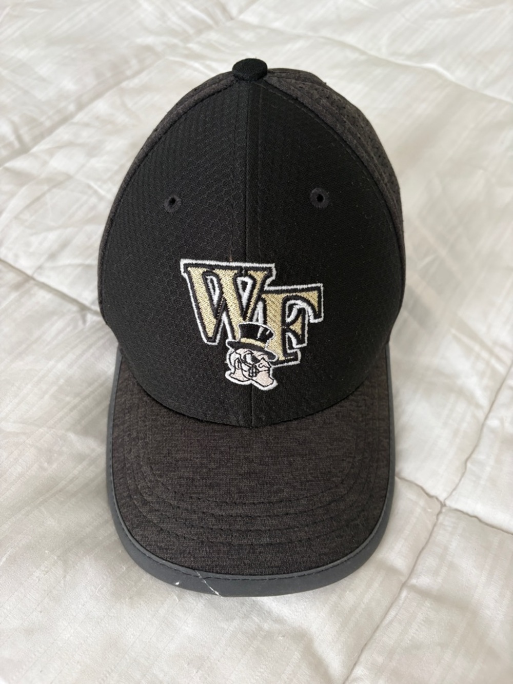 New Era Youth 39THIRTY Cap Wake Forest University